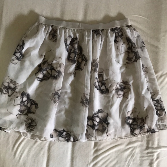 Rose mini-skirt, great condition, from Nordstrom. - Picture 2 of 2